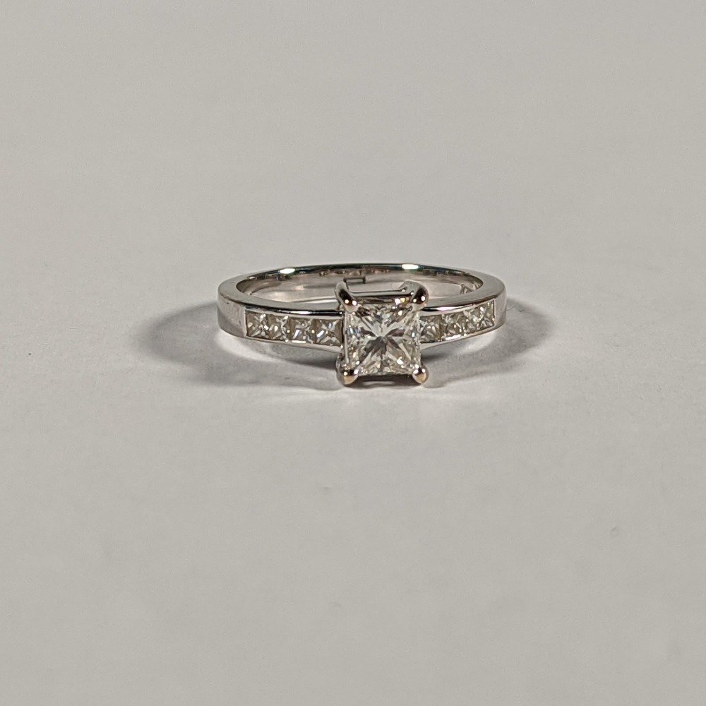 Product photo for 18ct White Gold 1.00ct Diamond Ring Size M1/2 *SALE*