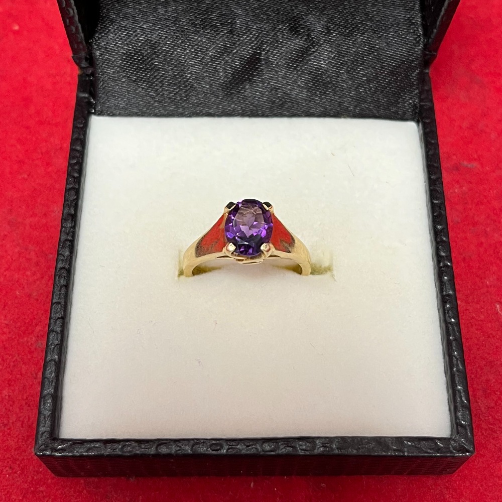 Product photo for ring Ring Purple