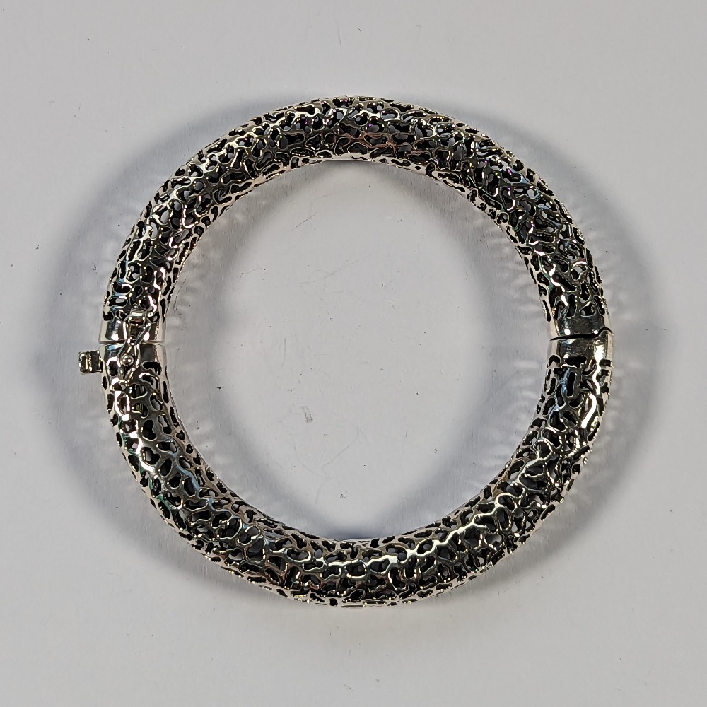 Product photo for 925 Silver Pierced Round Bangle *Brand New*