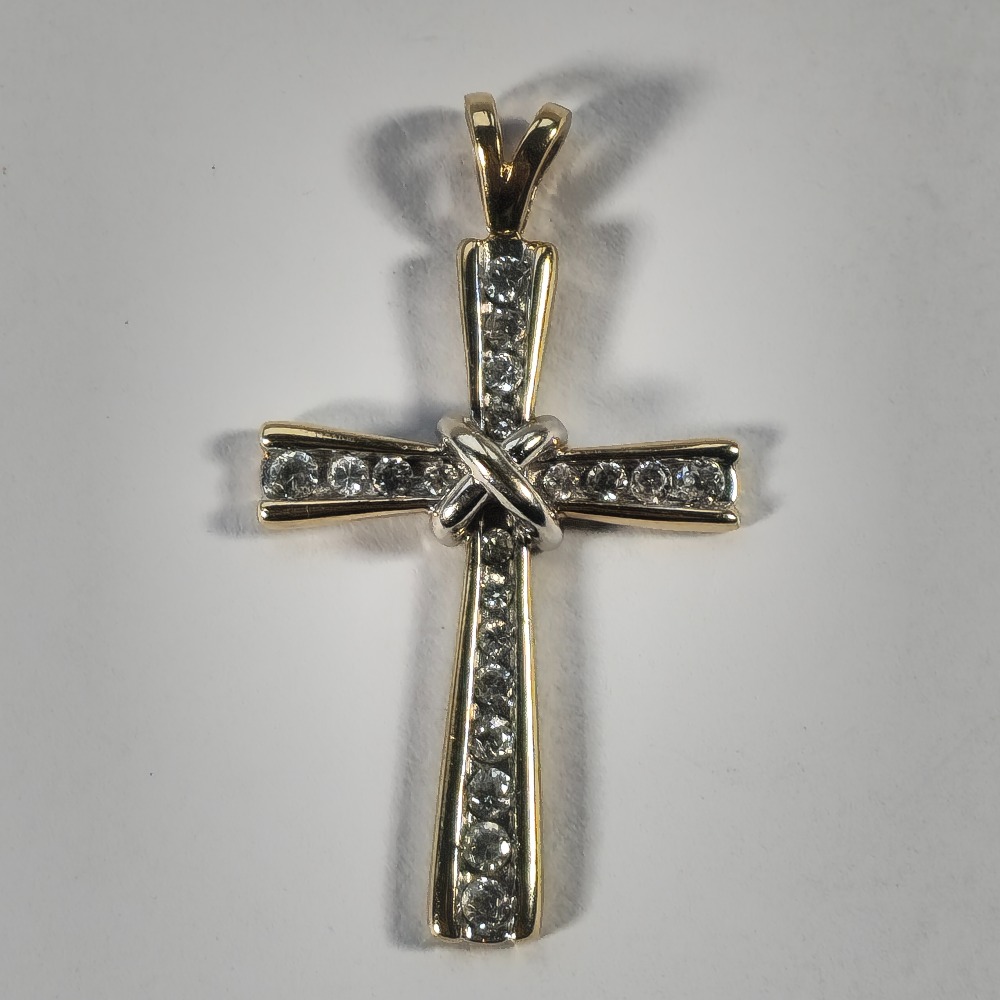 Product photo for 9ct Gold *CZ* Cross Pendant