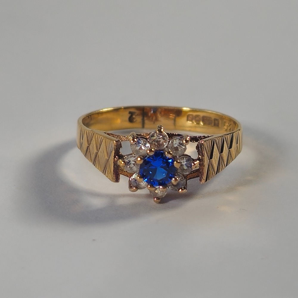 Product photo for 9ct Gold Blue & White Stone Flower Ring Size O