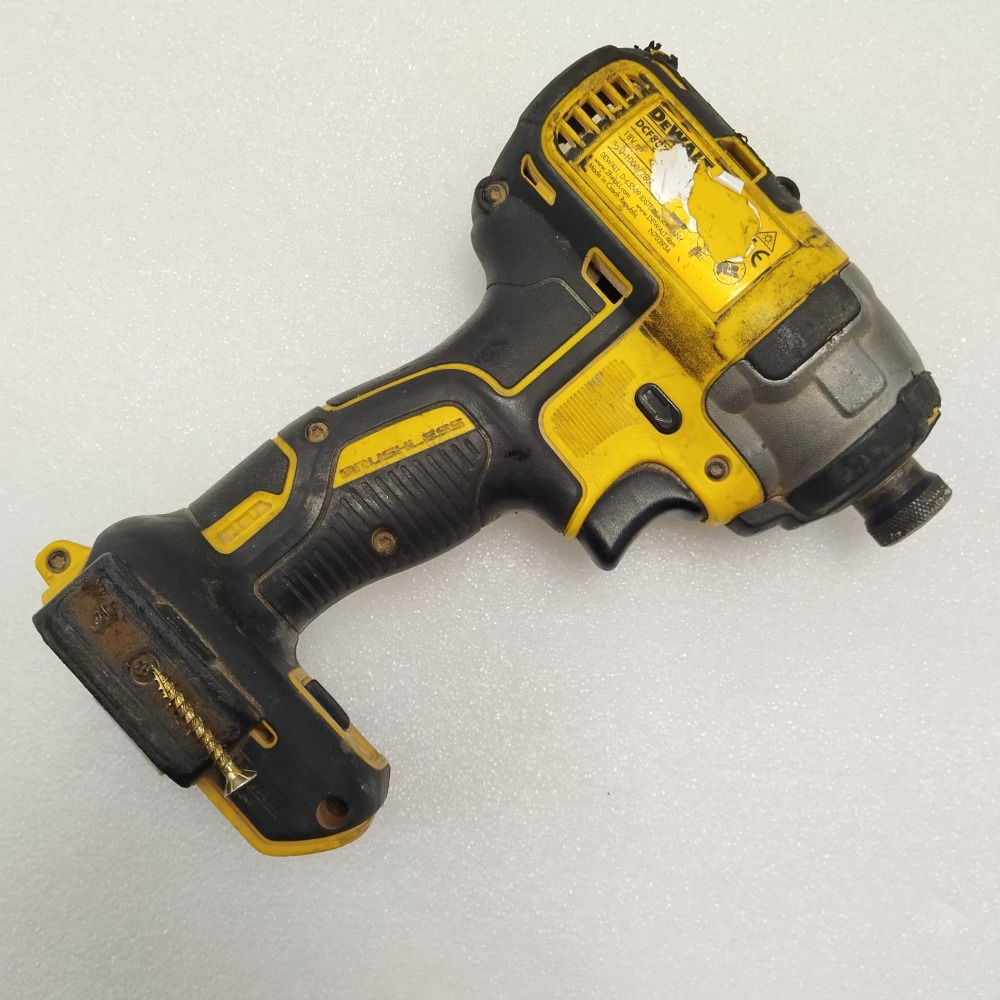 Product photo for DEWALT DCF887 IMPACT DRIVER BODY ONLY