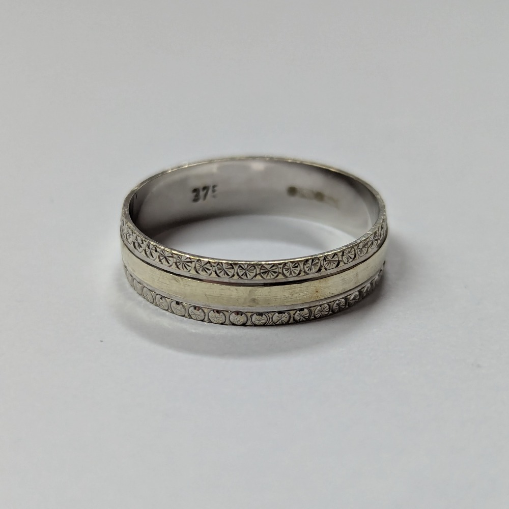 Product photo for 9ct White Gold Sparkly Textured Rims Fading Wedding Band Ring Size Q 1/2