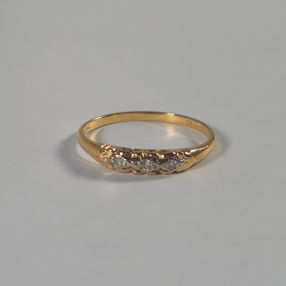 Product photo for 14ct Gold Diamond Trilogy Style Vintage Ring Size K1/2