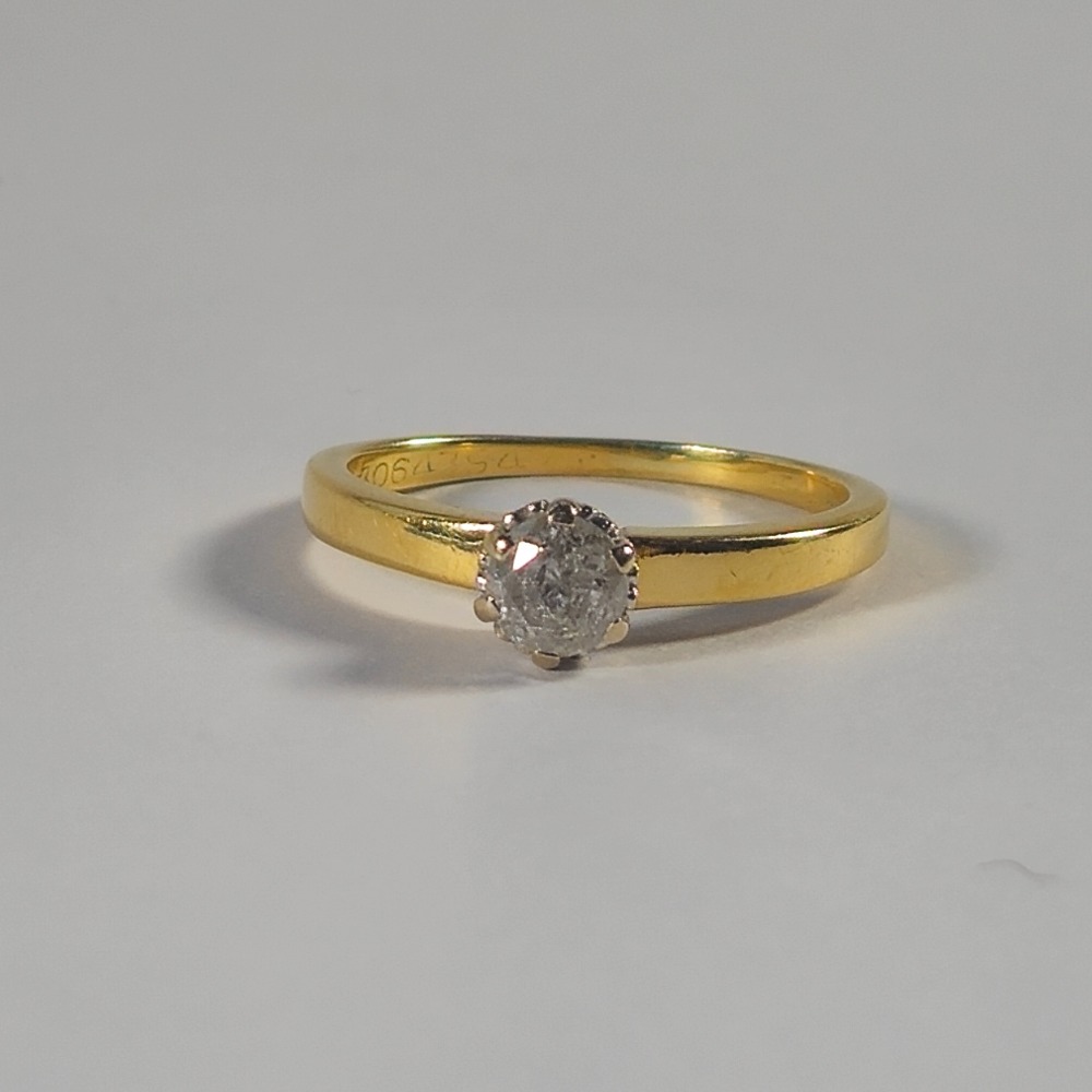 Product photo for 18ct Gold 6 Claw Diamond Engagement Style Ring Size N1/2