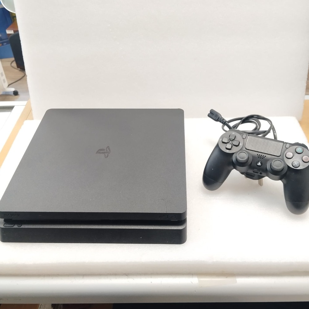 Product photo for PS4 CONSOLE 500GB