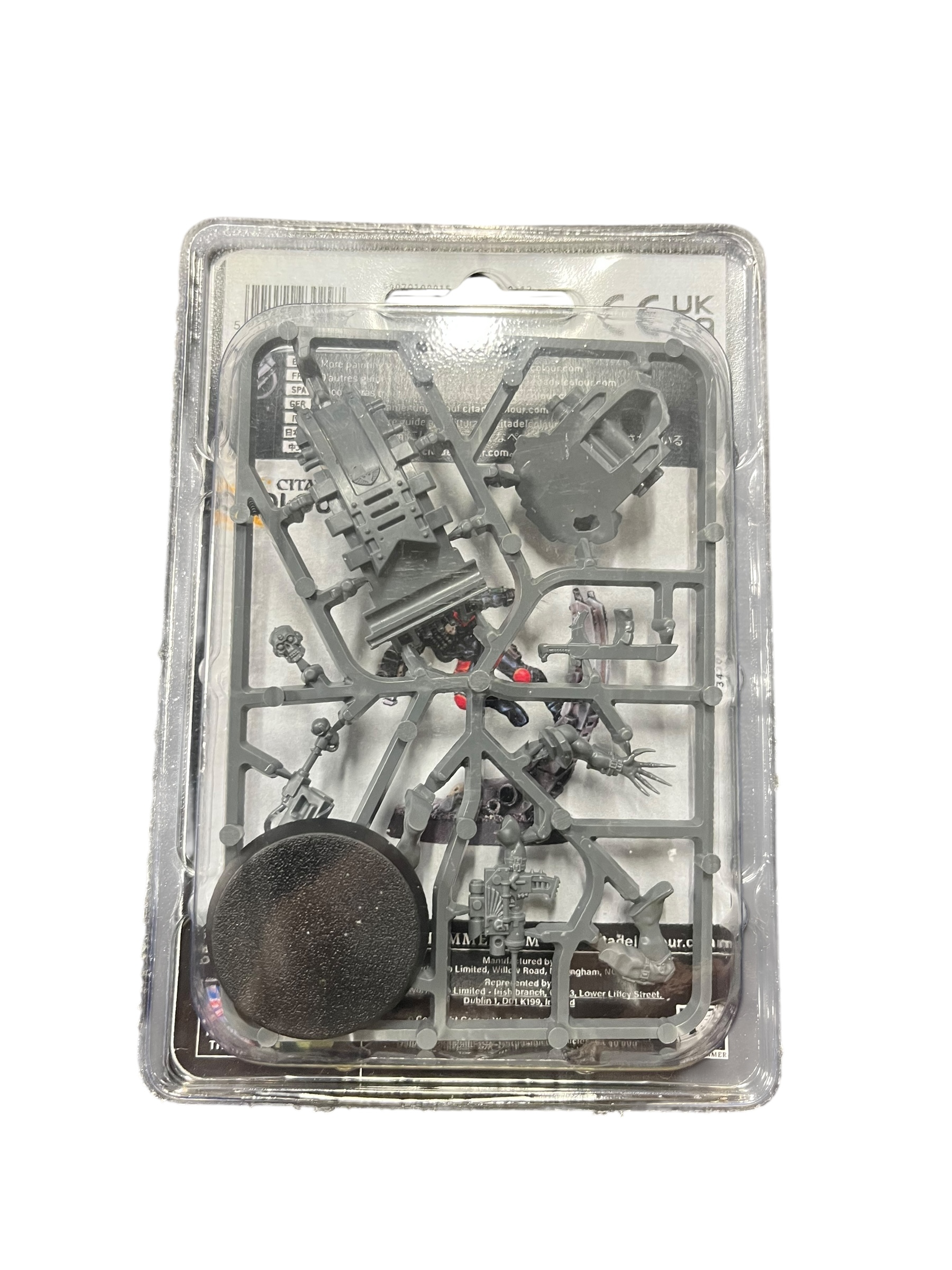 Product photo for Warhammer 40K Eversor Assassin – Imperial Agents New in Box