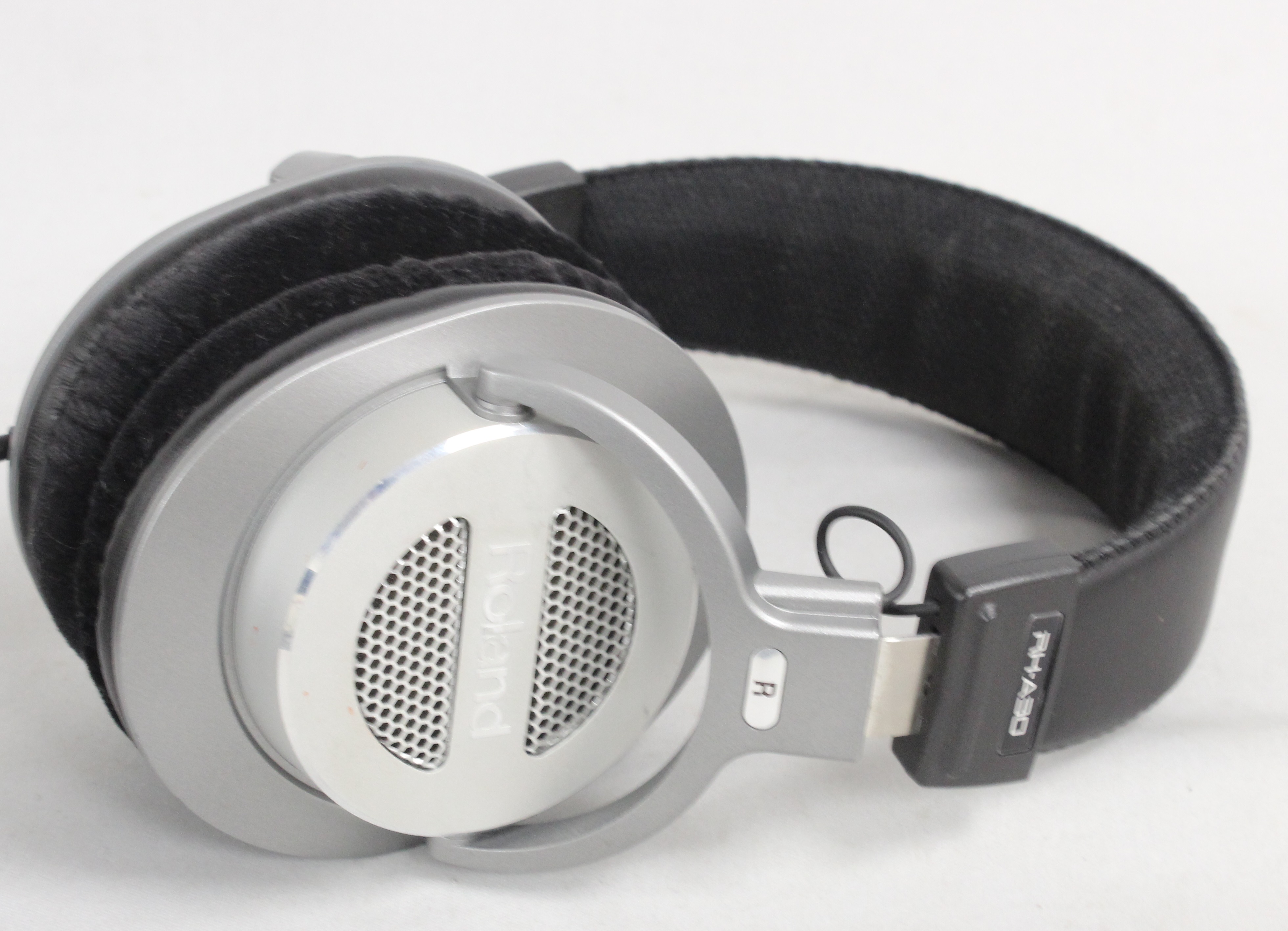 Product photo for Roland RH-A30 Stereo Wired Monitor Headphones - Silver (U)