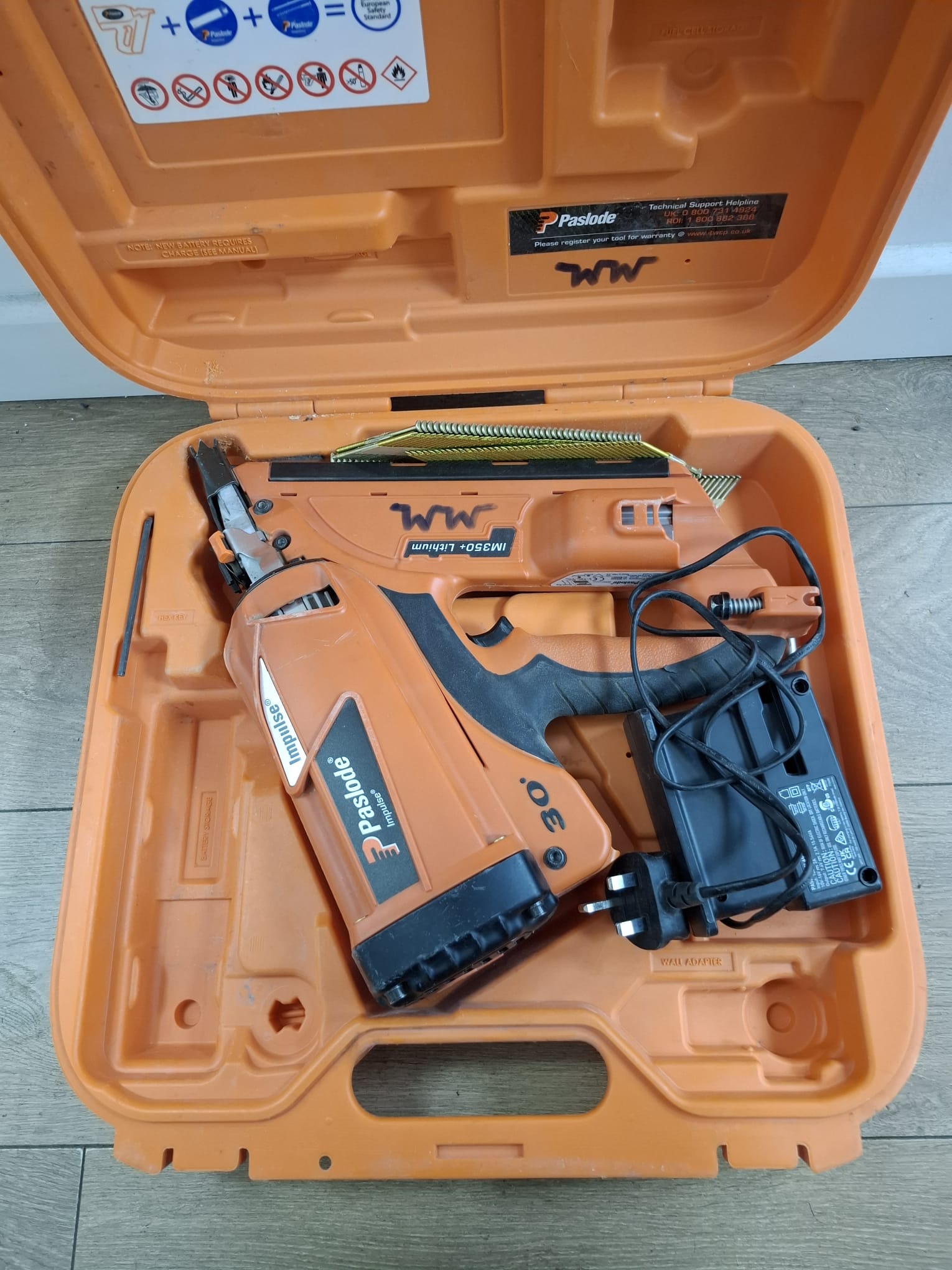Pre-owned Paslode IM350/90CT Impulse Nail Gun - NO BATTERIES - Own4Less