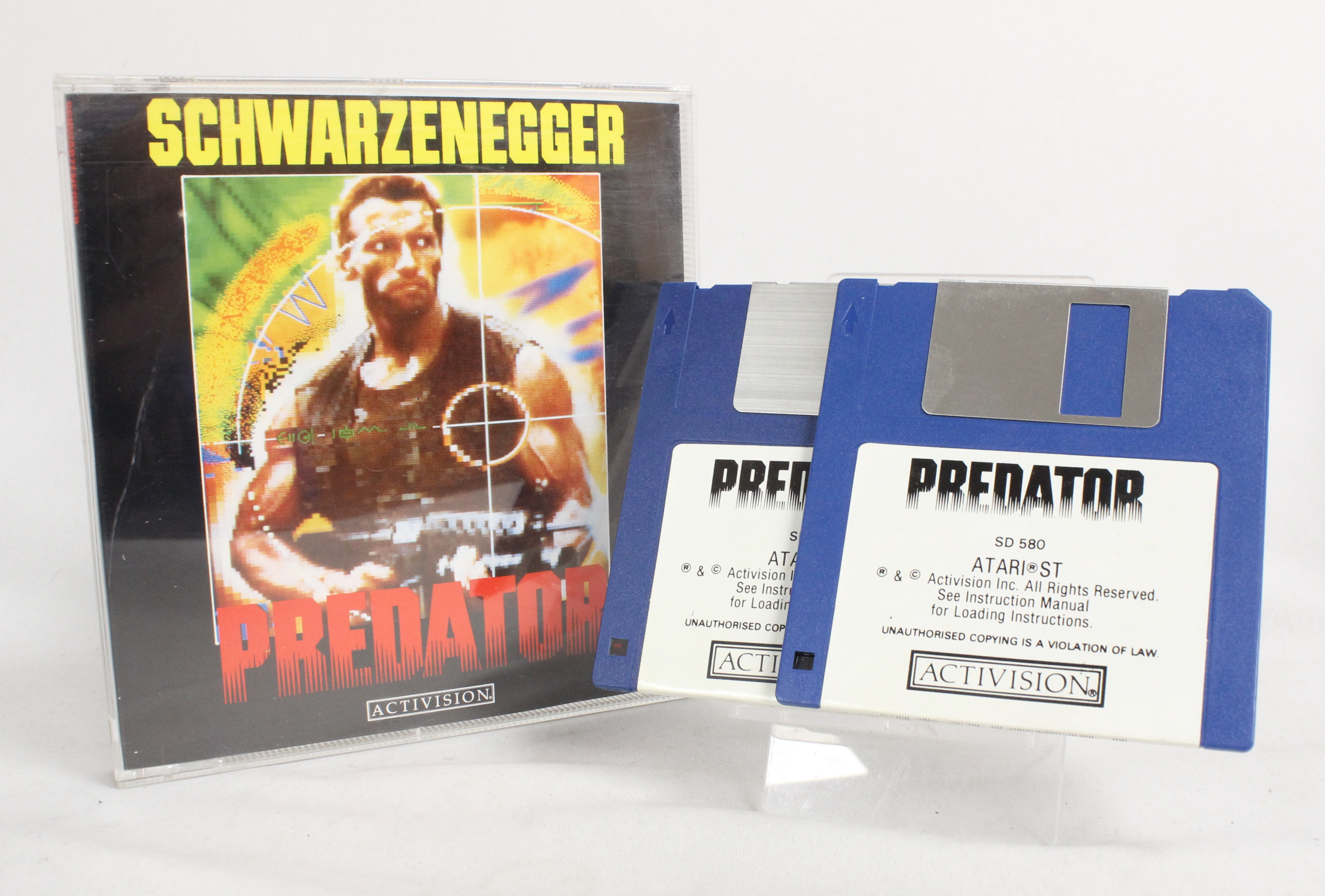 Arnold Schwarzenegger Returns As Dutch in Predator: Hunting Grounds | Console Creatures