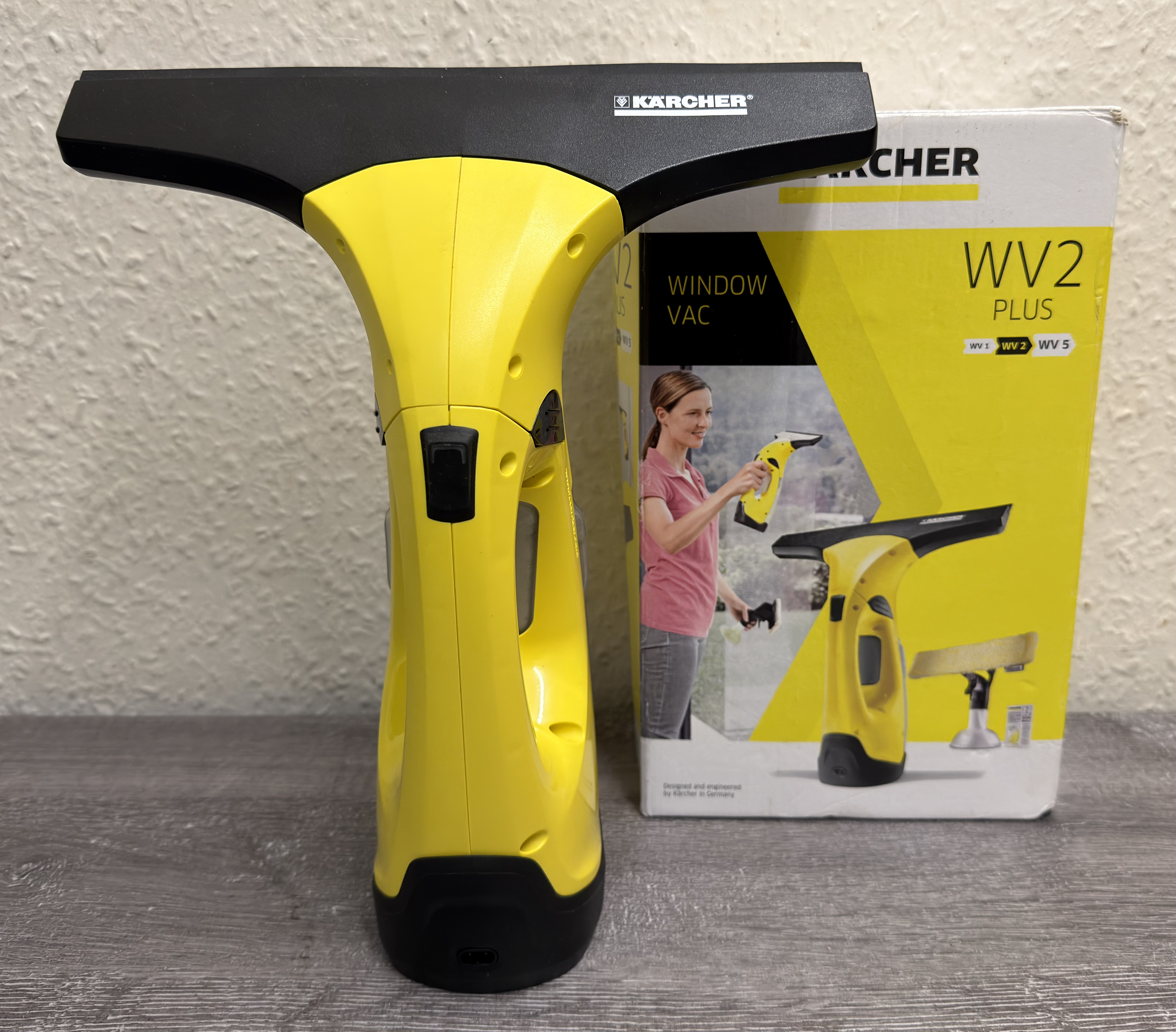 Product photo for KARCHER WV2 PLUS WINDOW VACUUM CLEANER - BOXED WITH CHARGER