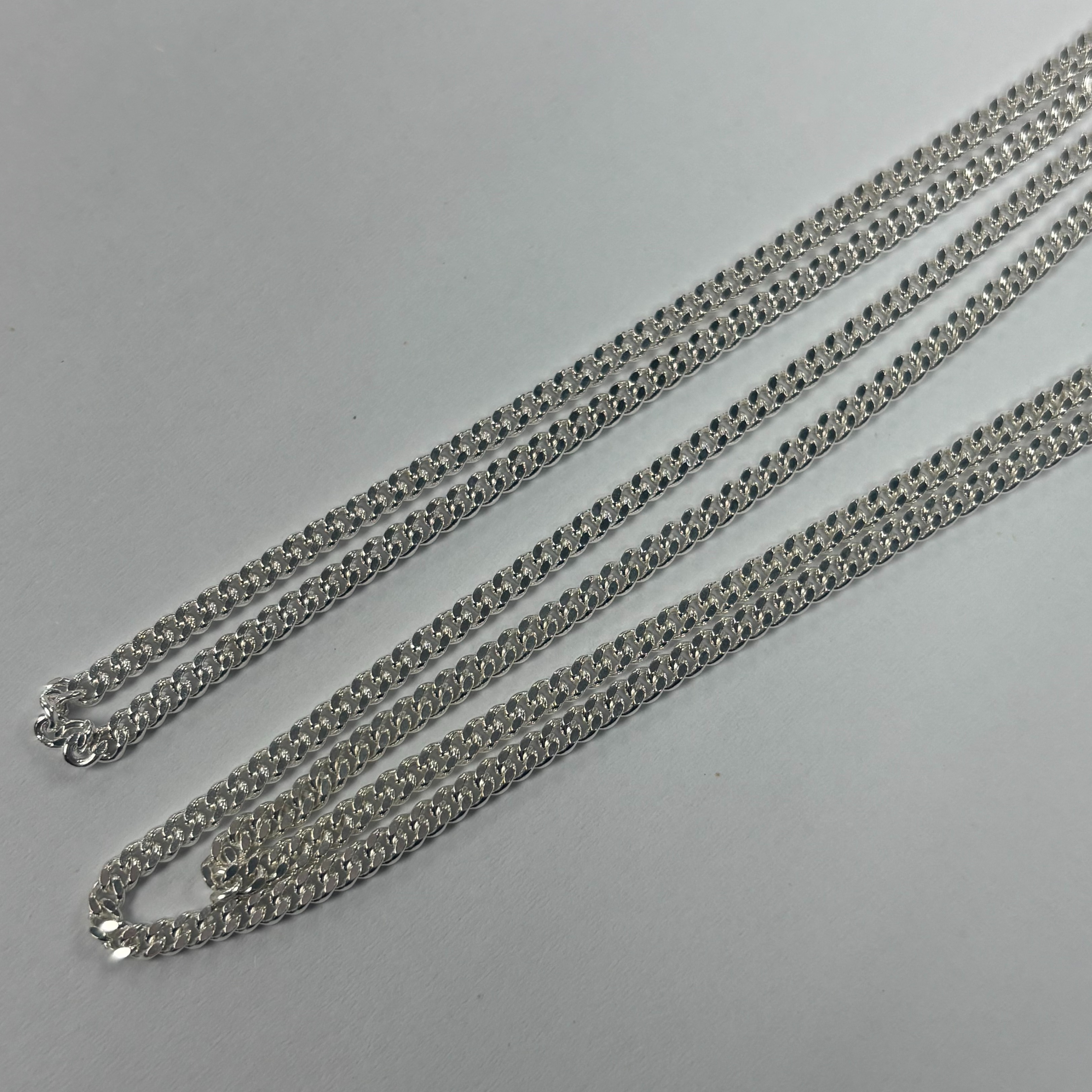 Product photo for Brand New Curb Chain, 8.47g 925 Silver