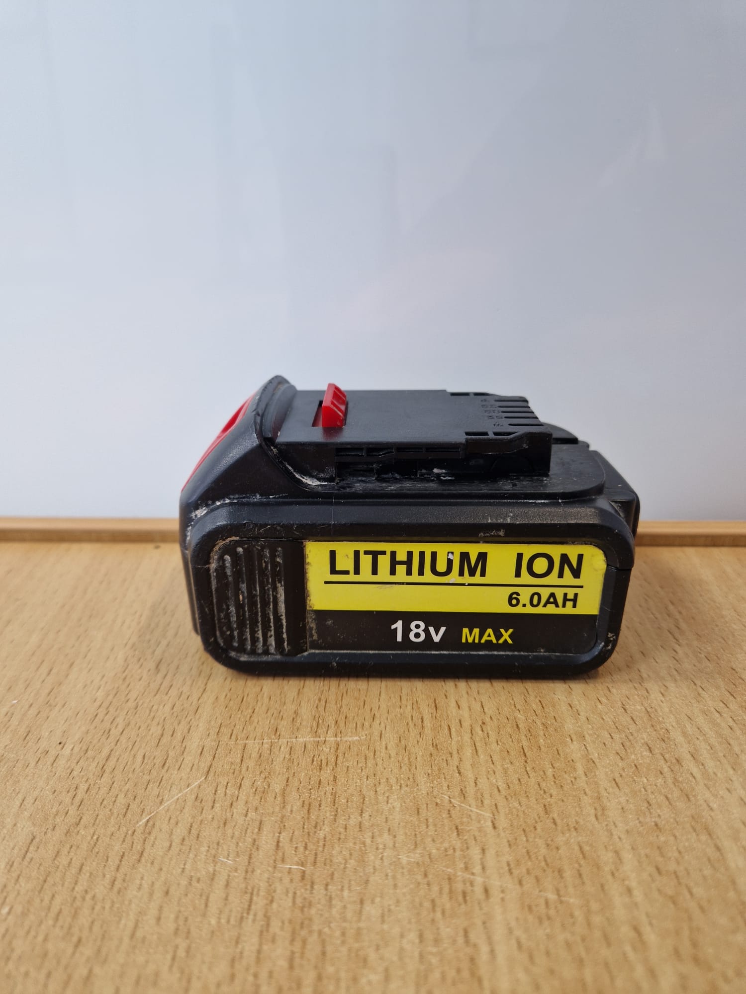 Product photo for Vanon 18V 6Ah DCB200 Battery For DeWalt Tools – 12M Warranty