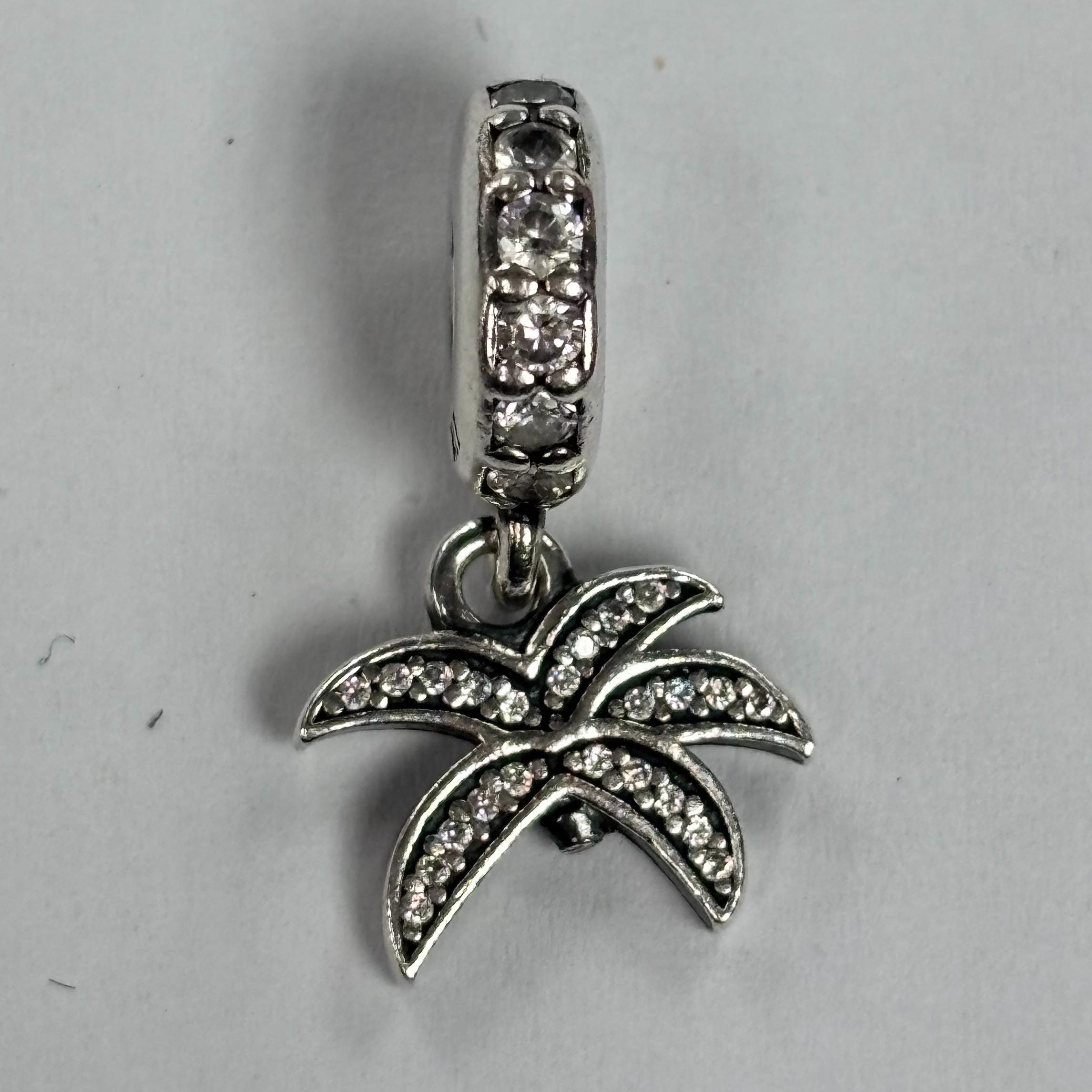 Product photo for Pandora Palm Tree Leaves Charm