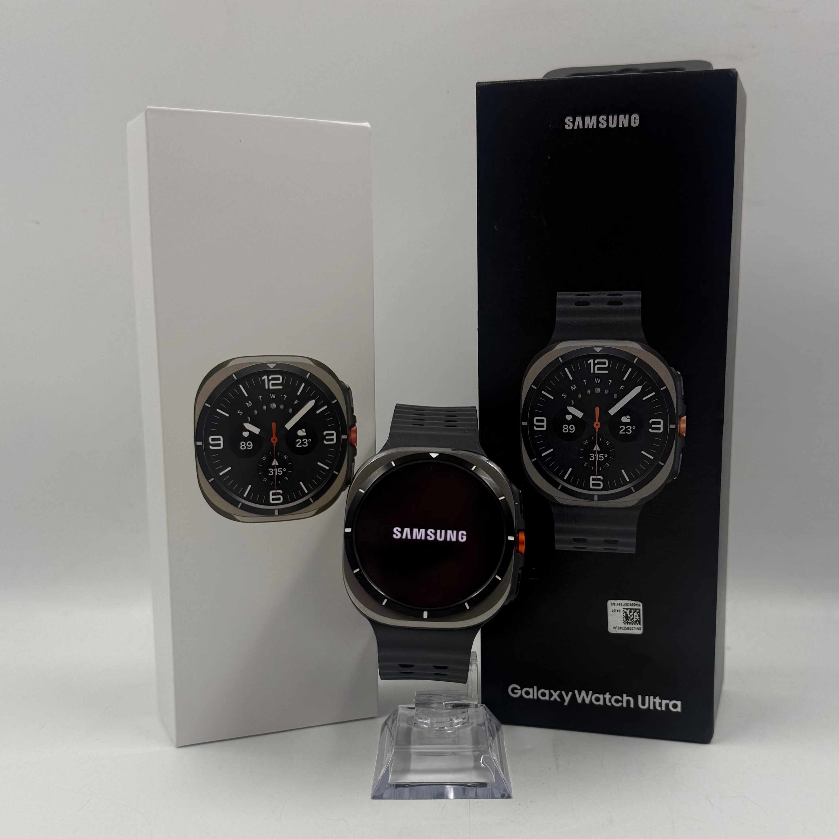Product photo for SAMSUNG GALAXY WATCH ULTRA 2024 SM-L705F 47MM LTE TITANIUM SILVER