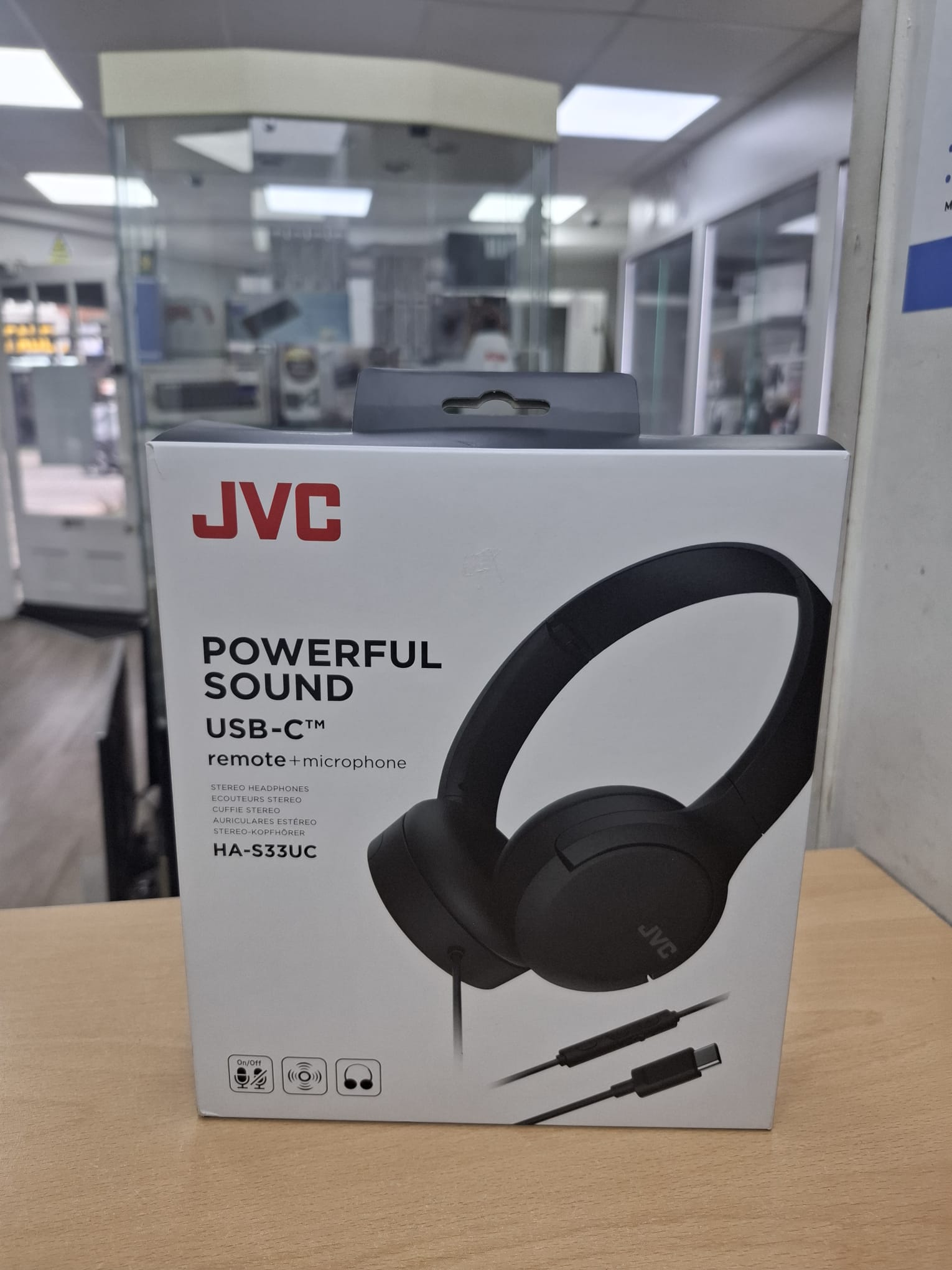 Product photo for JVC HA-S33UC USB-C Headphones – Black 100% - NEW