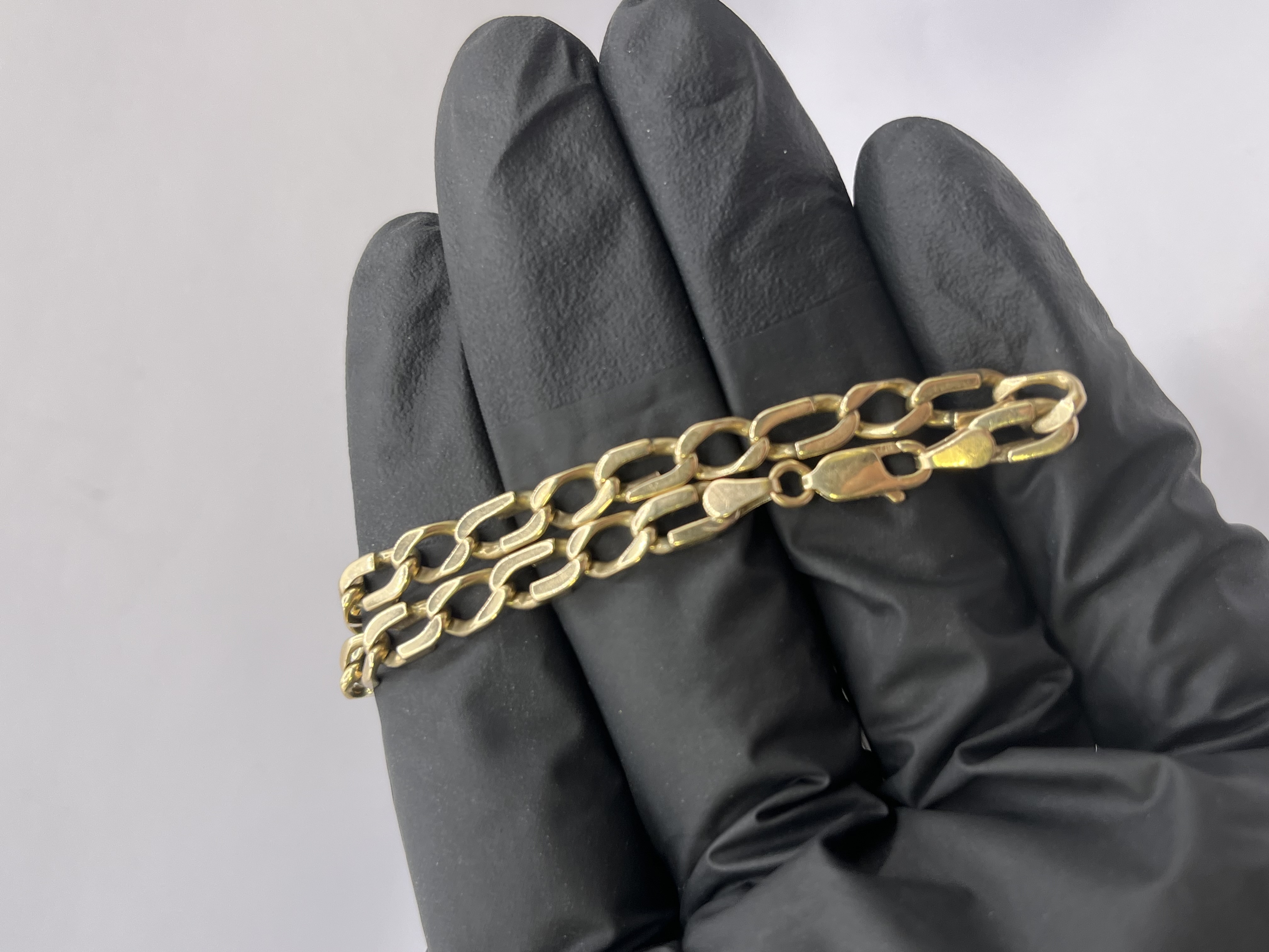 Product photo for 9ct Yellow Gold 7.5