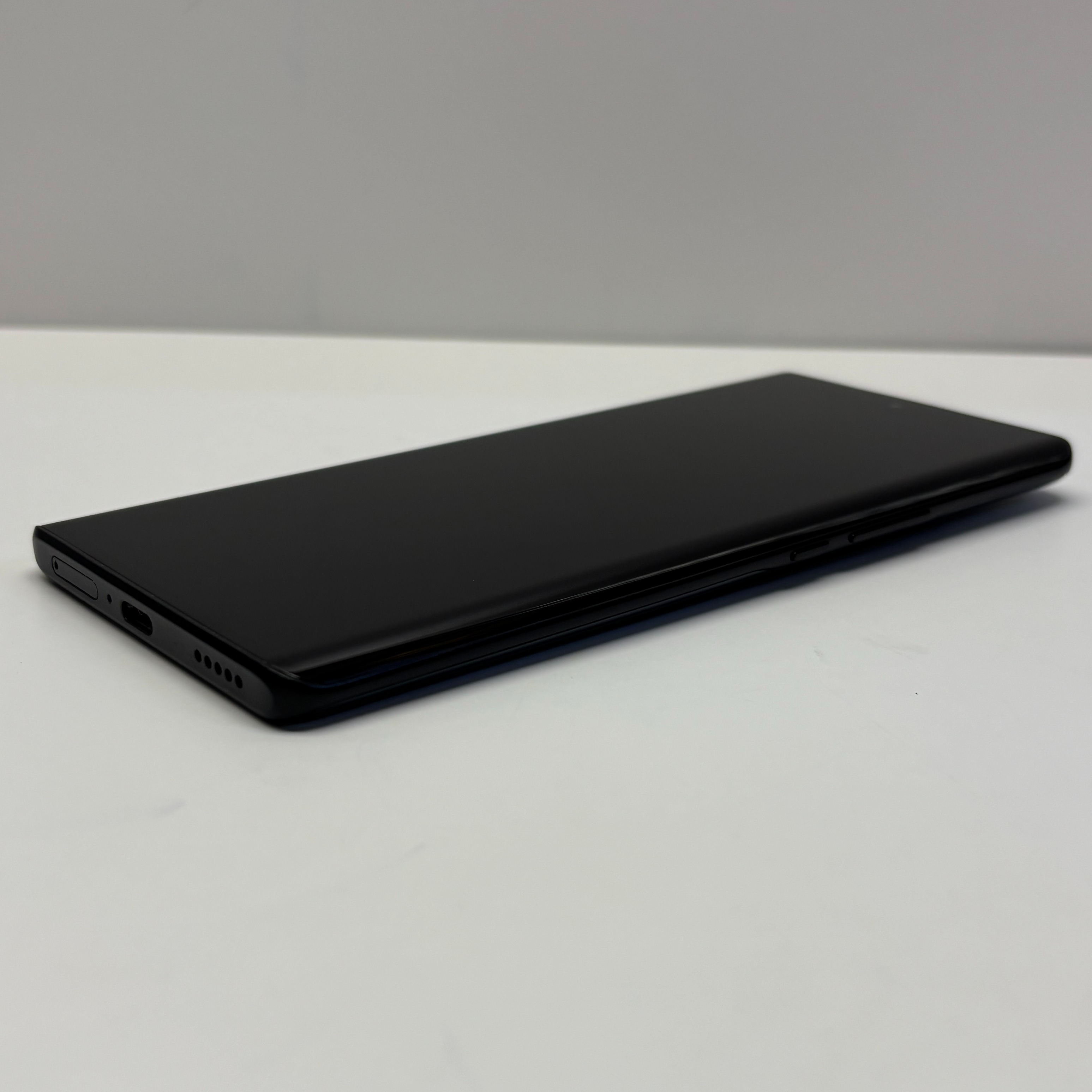 Honor Présente Le Magic5 Lite 5G, Un Smartphone De Milieu De Gamme Performant Sous La Barre Des 400 E