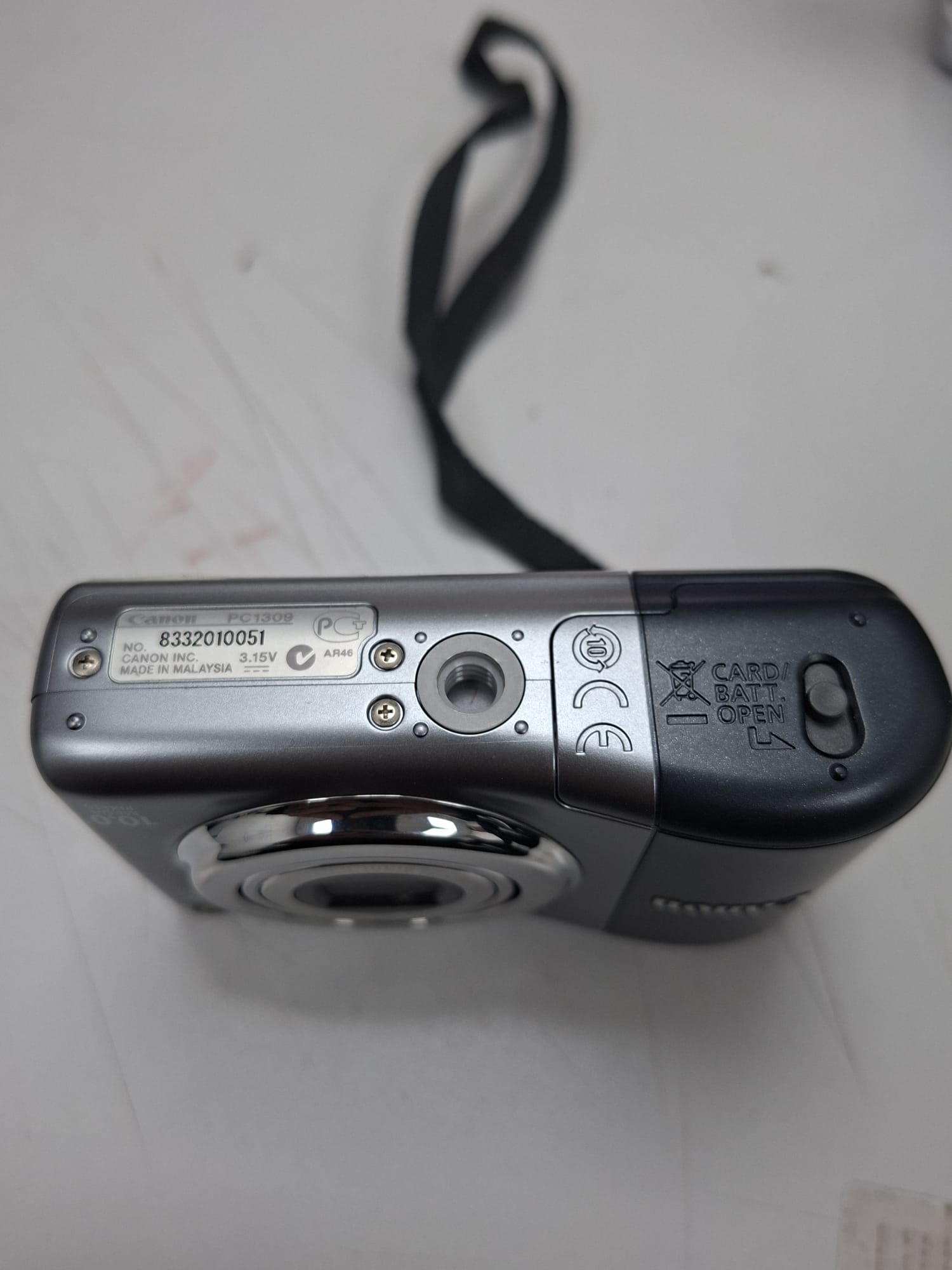 Canon PowerShot A1000 IS – Compact 10MP, Zoom 4x, Gris – Pristine