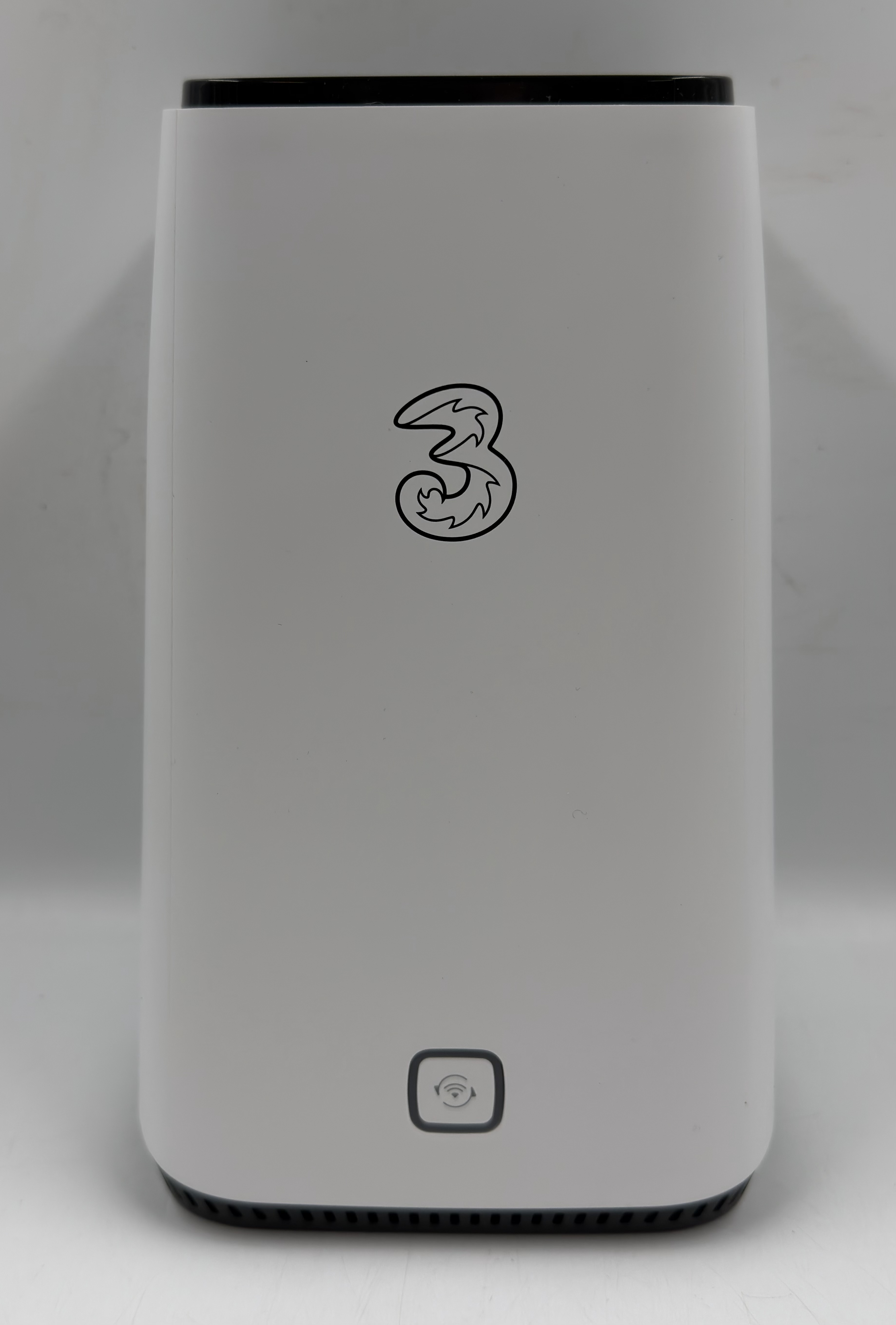 Product photo for ZYXEL THREE NR5103E MOBILE WIFI 6 5G BROADBAND SIM ROUTER