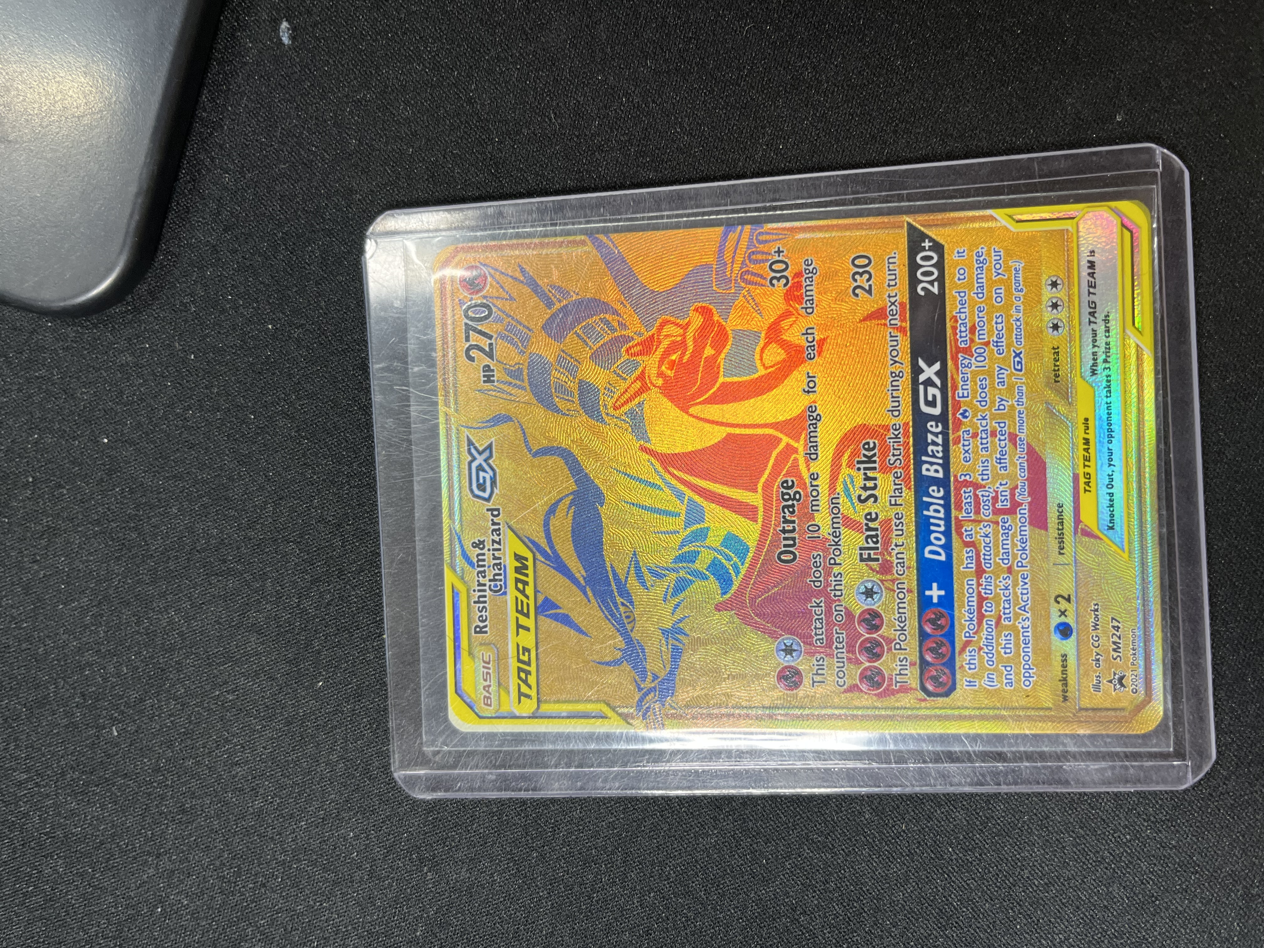 golden charizard pokemon cards Pokémon: Sun & Moon