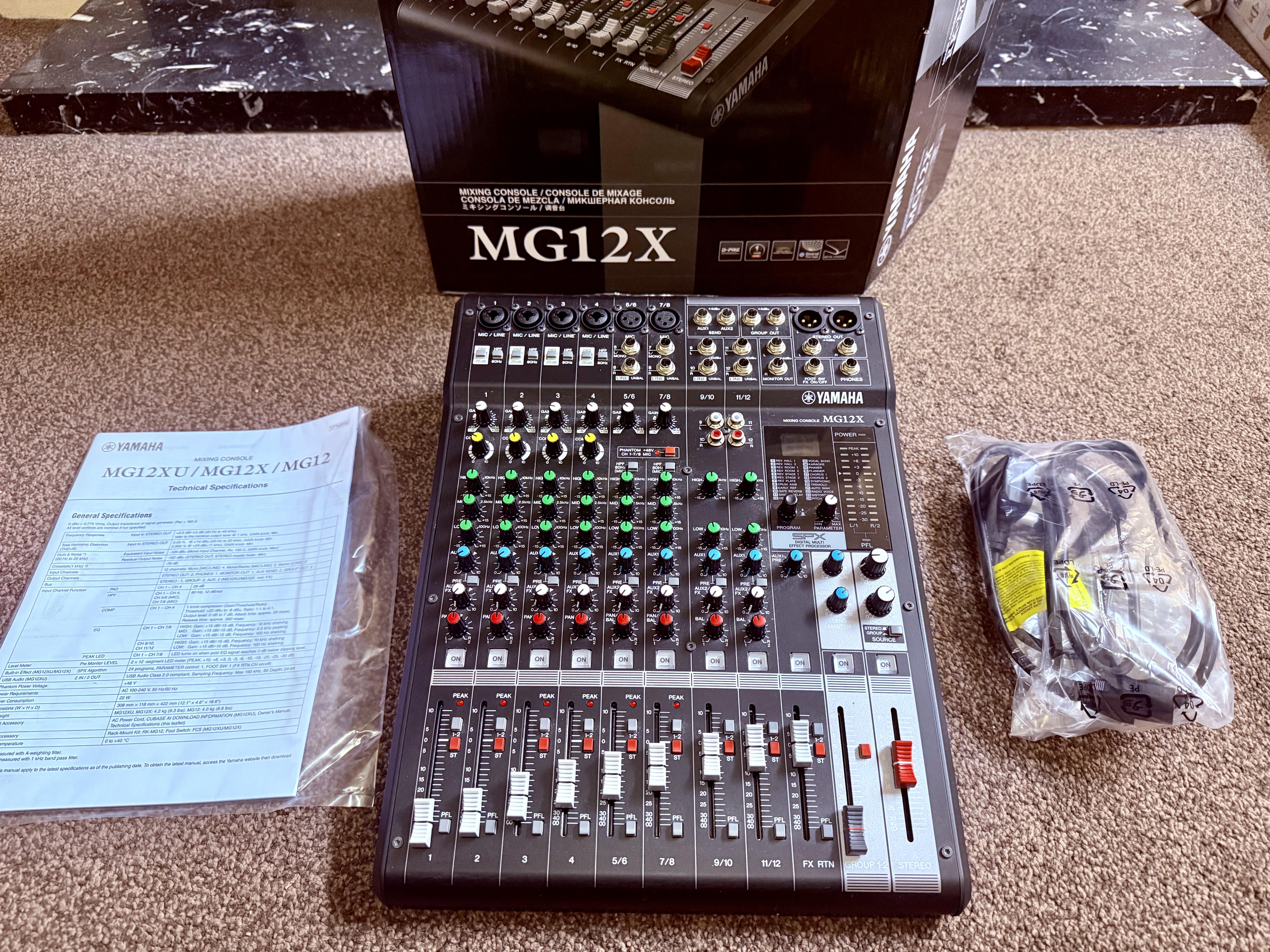 Product photo for Yamaha MG12X Audio mixer