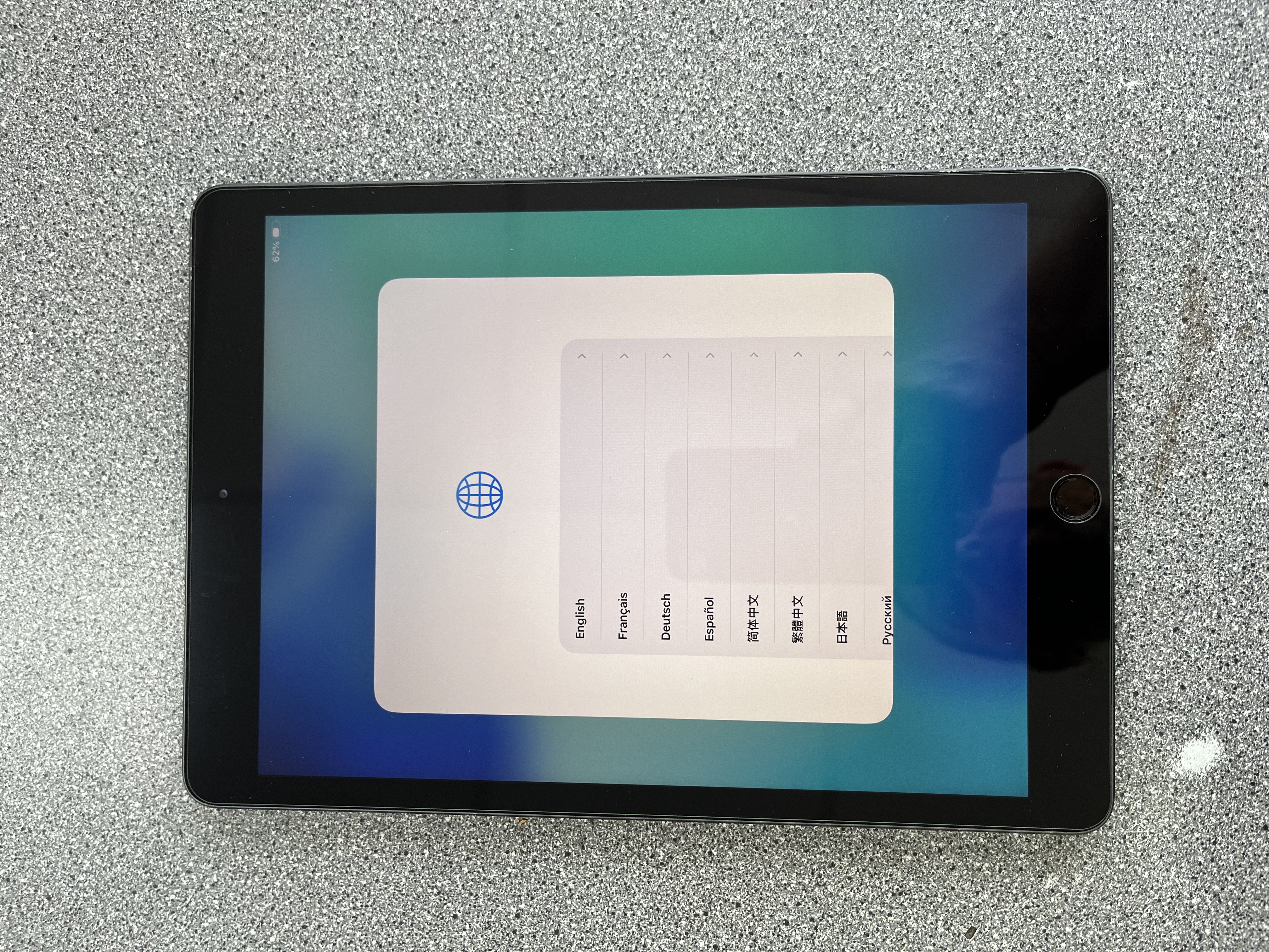 Product photo for Ipad (8th gen 32gb)
