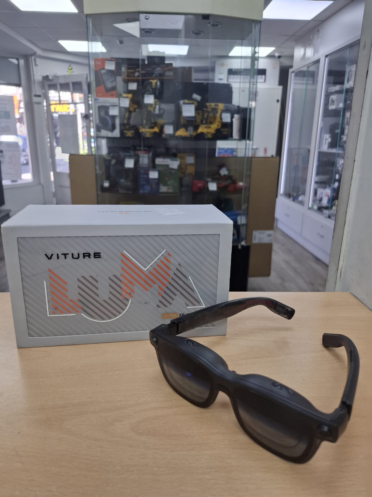 VITURE Luma Ultra AR/XR グラス 152インチ相当
